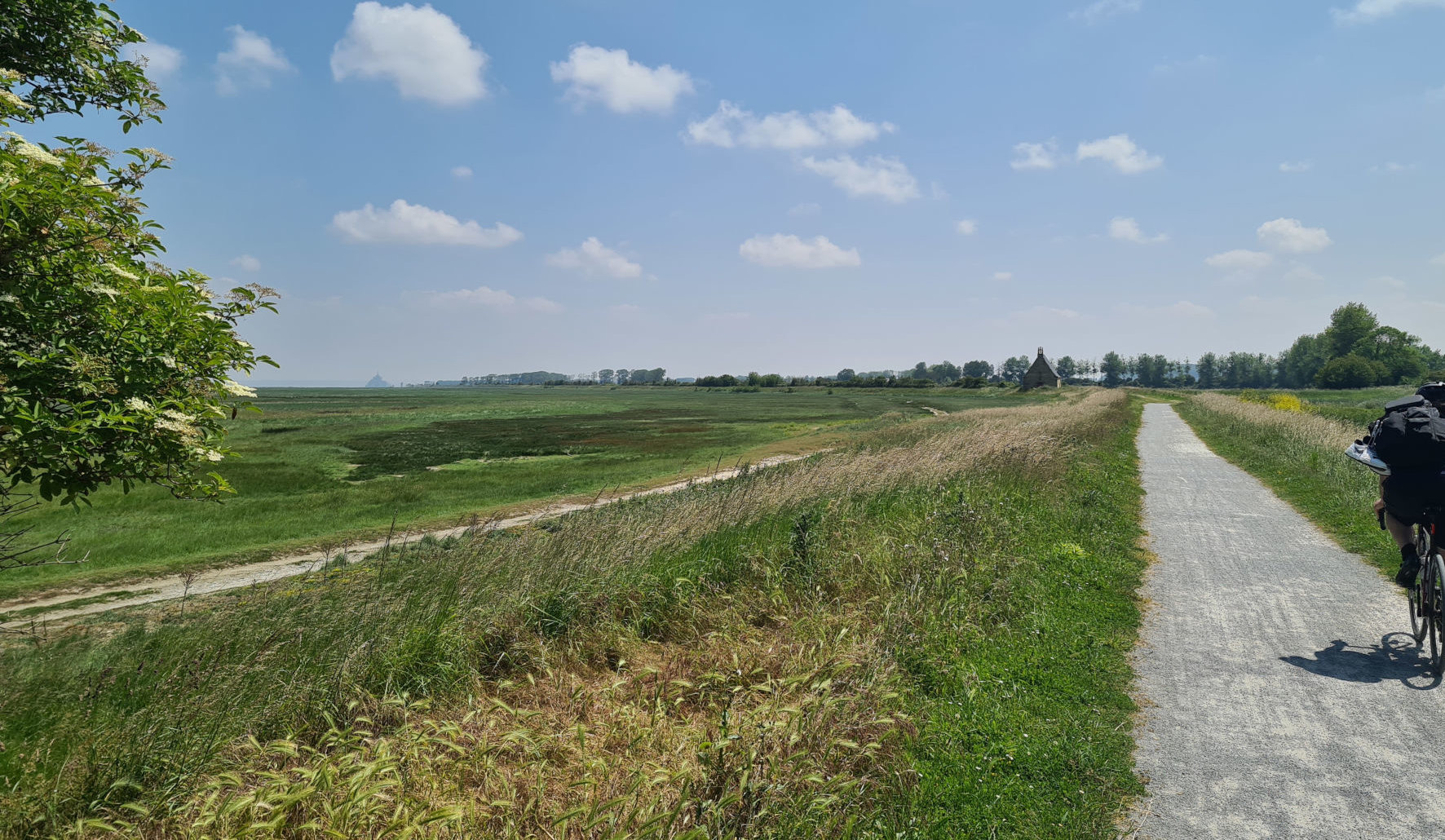 Come ride with us - Mont saint michel